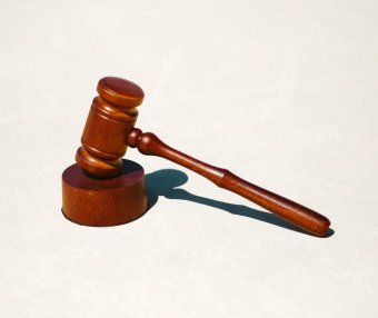 在美国遇到纠纷，应该找什么类型的律师？